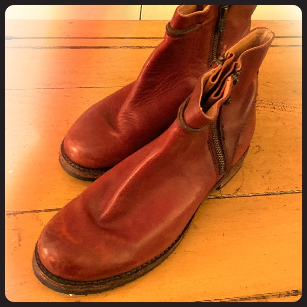 Ankle boots